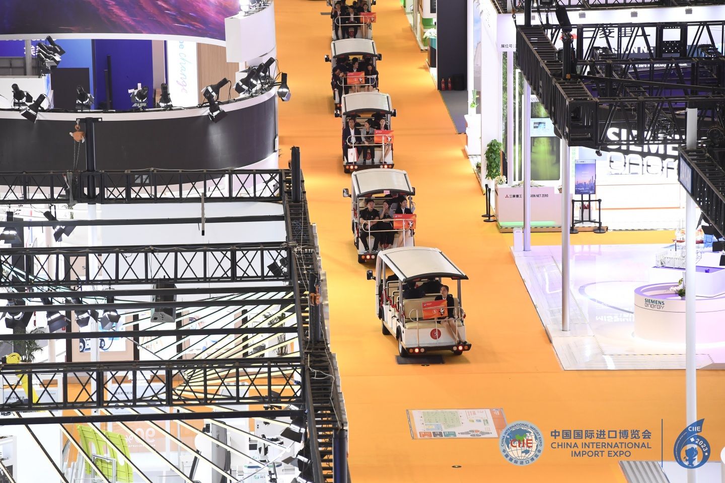 高效布展攻略：進博會企業商業展展會設計搭建全流程揭秘  